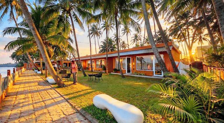 TAM BoSa Beach Retreat