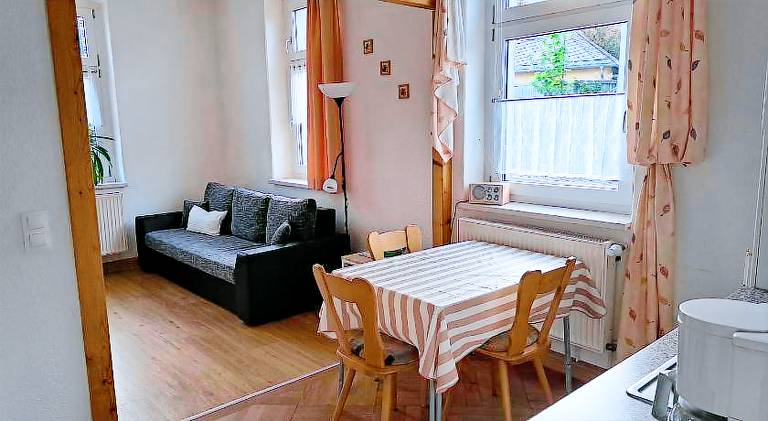 Pleasant apartment with terrace, yard & BBQ | Pets allowed — photo 3