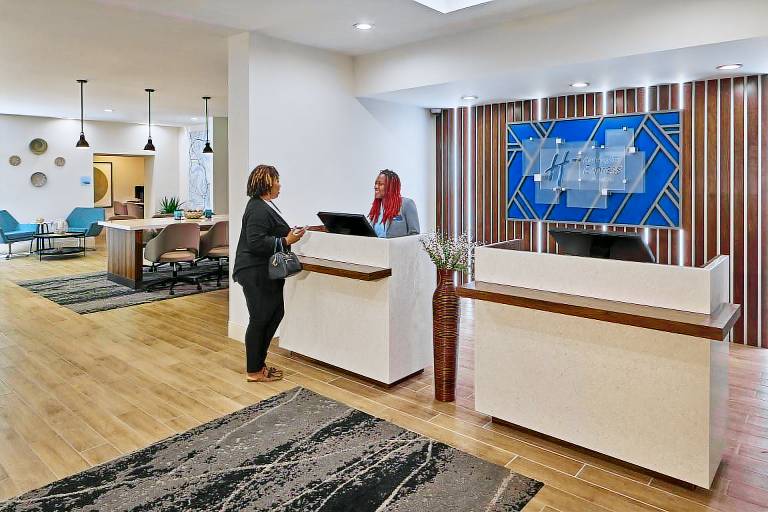 Holiday Inn Express & Suites Charleston Dwtn – West Edge By IHG — photo 5