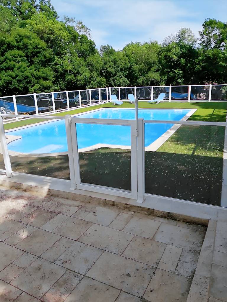 Children-friendly nice vacation home with grill, patio & pool | Garden view | Pets allowed — photo 2