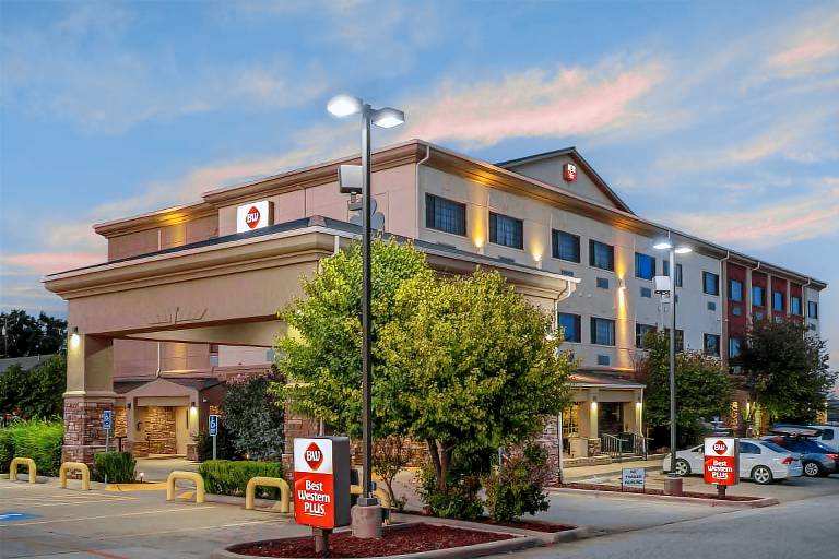 Best Western Plus Shamrock Inn & Suites — photo 5