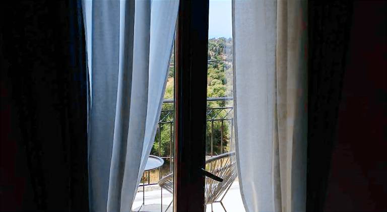 House with garden, terrace & barbeque — photo 3