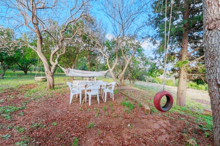 Child-friendly beautiful rental apartment with yard, terrace & grill | Dogs allowed — photo 4