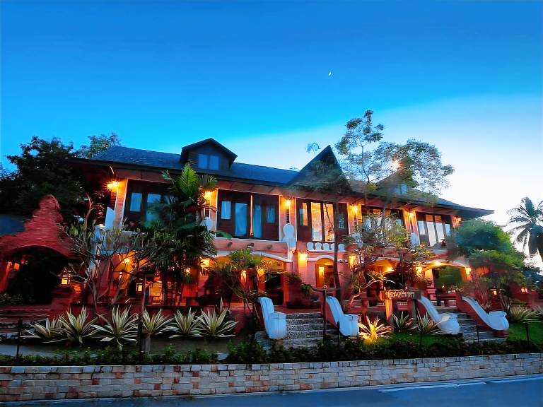 Nakhaburi Hotel & Resort — photo 4