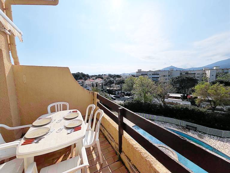 Cozy 2-Room Mezzanine Apt with Pool, Terrace & Parking, 300m from Beach - Sleeps 6, Argelès-sur-Mer — photo 4