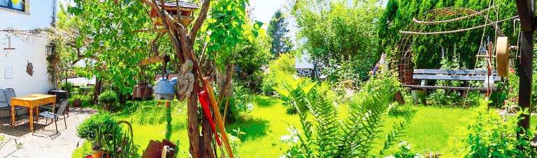 Rental apartment with terrace, barbeque & yard — photo 5