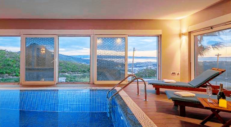 Villa with pool — photo 2
