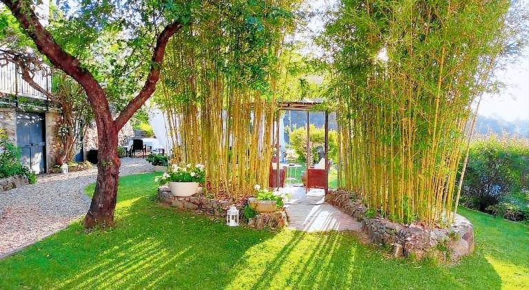 Farm with pool, patio & garden | Next to the beach | Dogs allowed in Lavagna