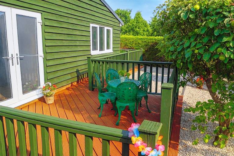 Holiday apartment with yard — photo 4