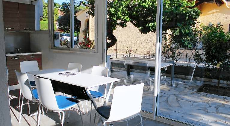 Apartment with barbecue, patio & garden | Pet-friendly — photo 4