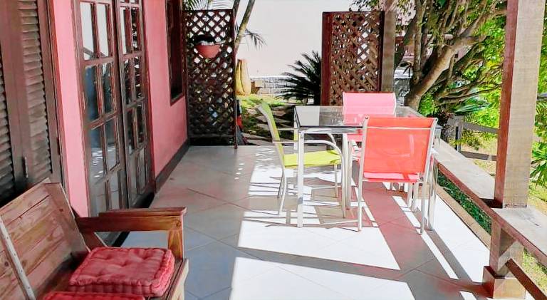 Vacation home with pool — photo 4