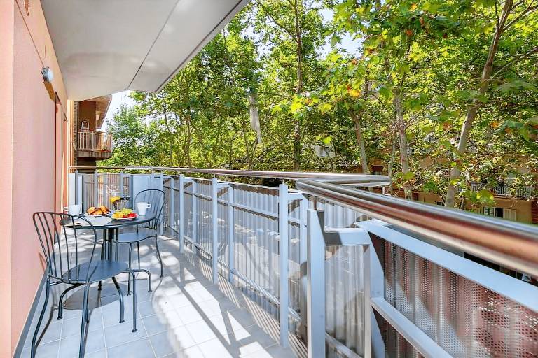 Apartment  Santa Coloma de Gramenet