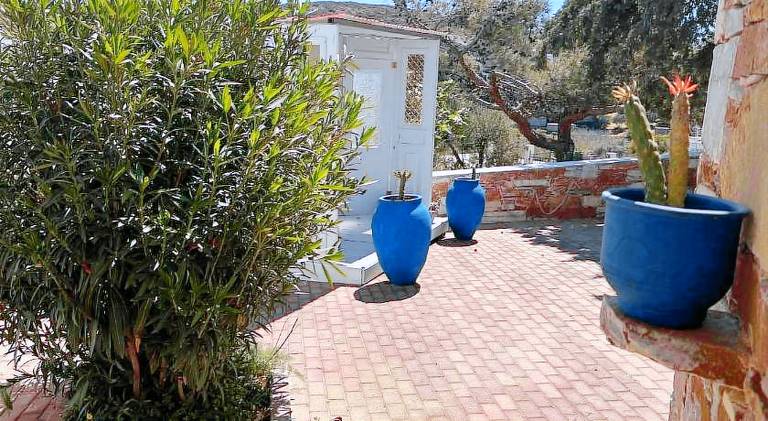 πετρινη κατοικια — photo 4