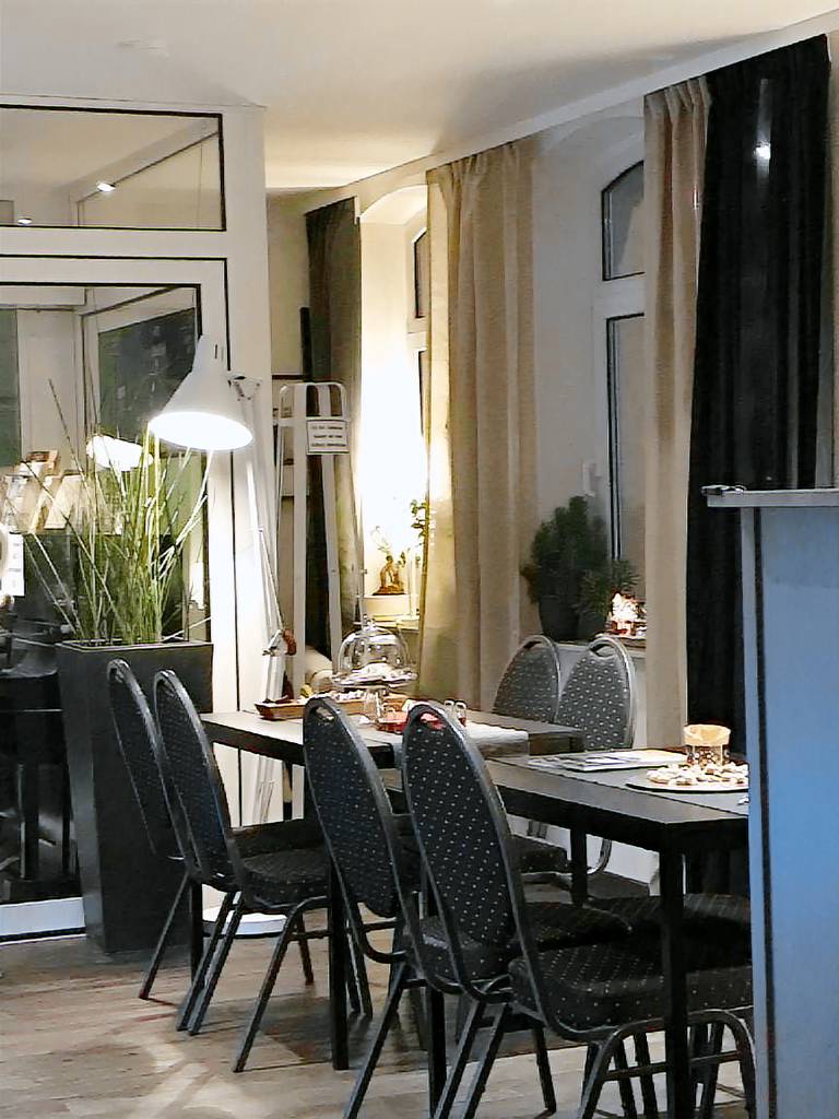 Pleasant serviced apartment with patio | Dogs allowed — photo 5