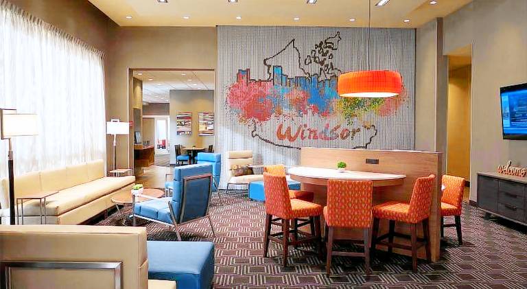 TownePlace Suites by Marriott Windsor — photo 2