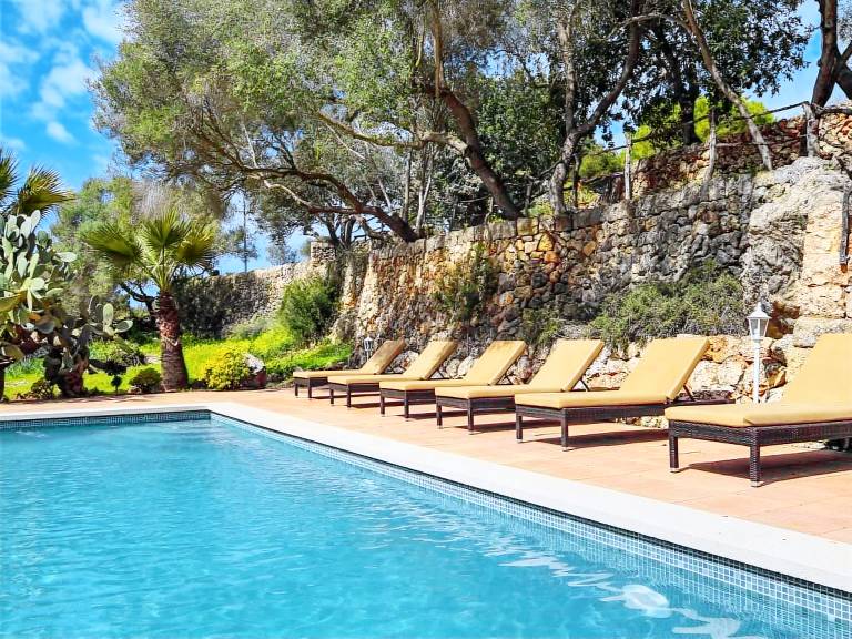 Finca in idyllischer Umgebung Pool & Klima 8 Pers