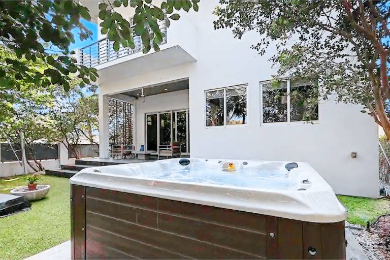 Hus Miami