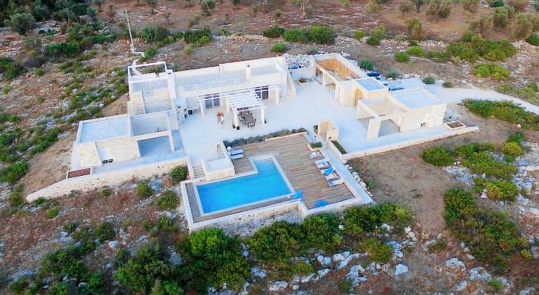 Villa with pool | Pet-friendly — photo 5