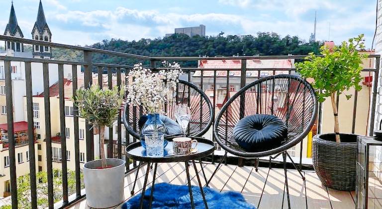 Holiday apartment with terrace in Prague