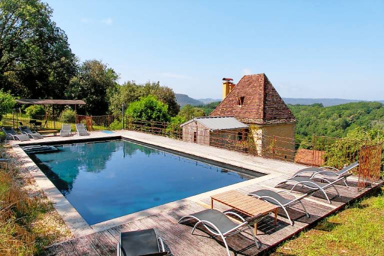 House with private pool | Perfect for remote work in Beze