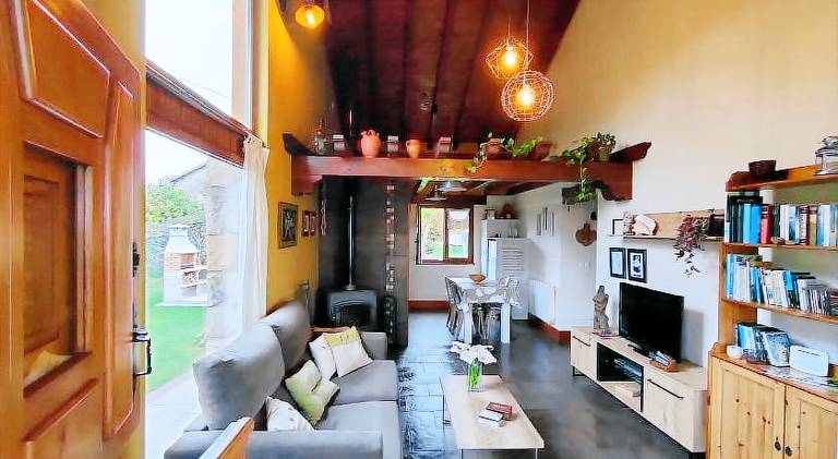 House with 2 rooms for 6 persons — photo 2