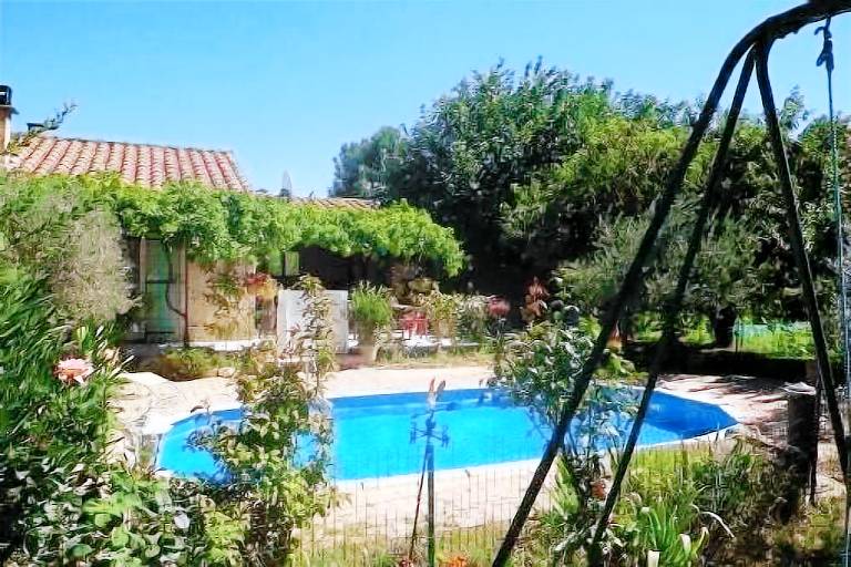 Maison de vacances Mornas