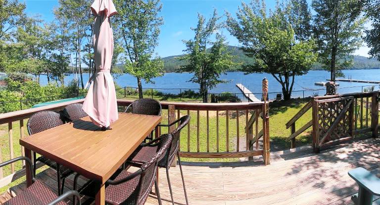 House  Long Lake