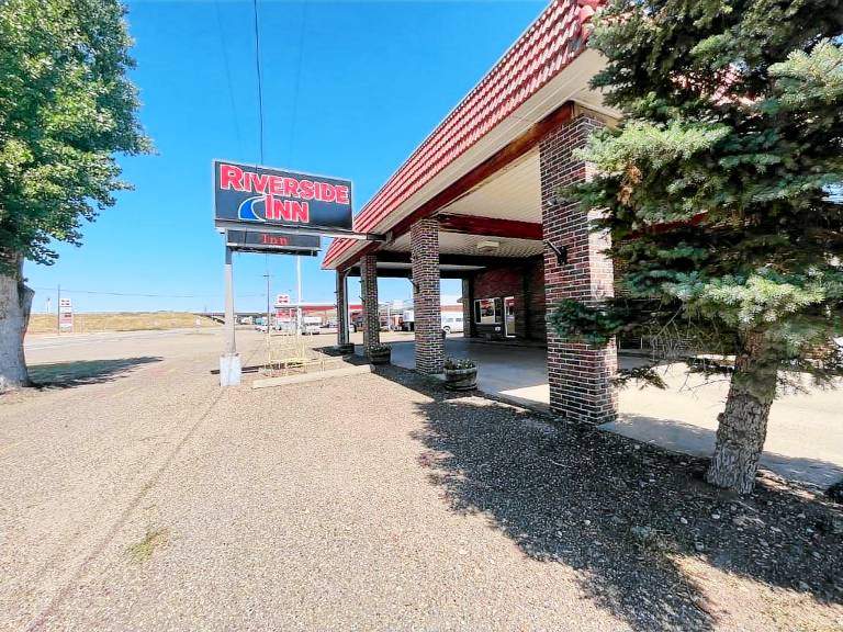 Riverside Inn in Glendive, MT