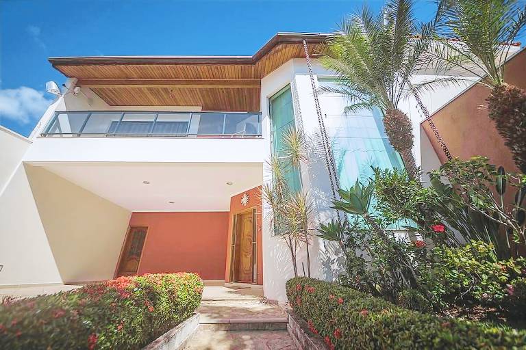 Casa  Guaratinguetá