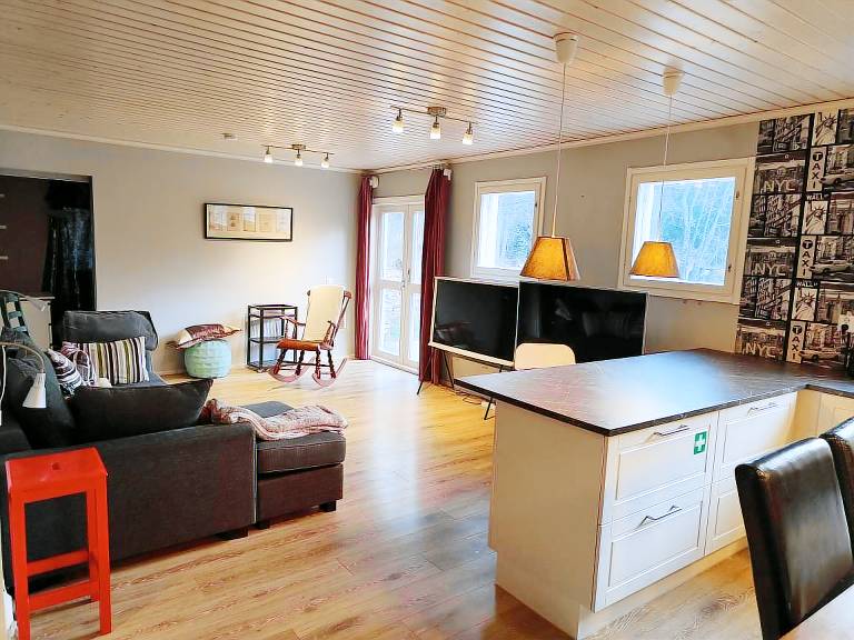 Child-friendly vacation home with patio, jacuzzi & sauna | Nature view | Pets are welcome — photo 5