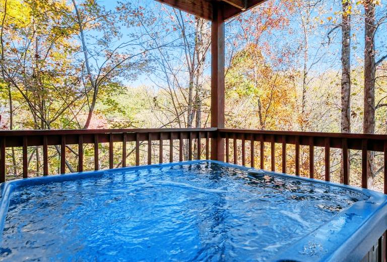 House with jacuzzi, fast internet & barbecue | Mountain view in Sevierville, TN