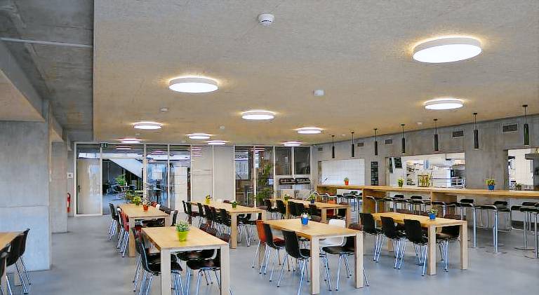Lausanne Youth Hostel Jeunotel — photo 4