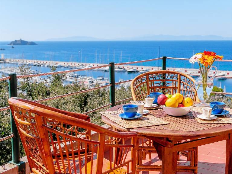 Fully equipped lovely vacation home with patio, garden & BBQ | Sea view | Close to the beach | Dogs allowed — photo 5
