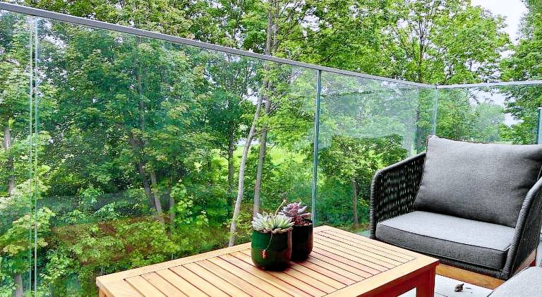 Apartment with hot tub & pool — photo 5