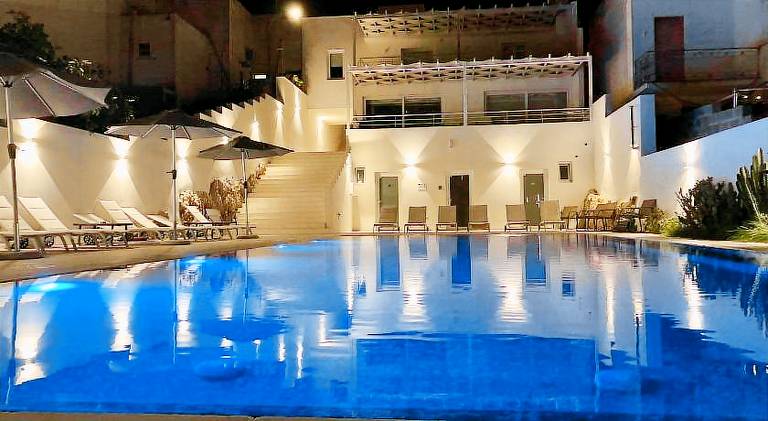 Serviced apartment with barbeque, pool & terrace — photo 2