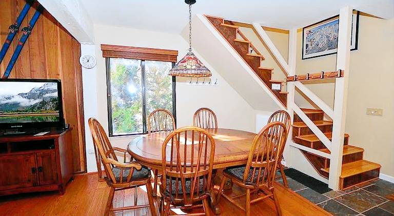 Spacious apartment with heated pool, jacuzzi & sauna | Next to the ski | Pet-friendly — photo 4