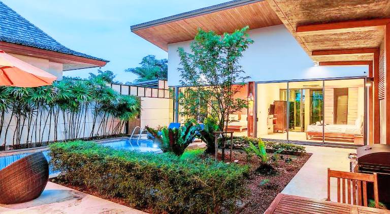 Villa with private pool, garden & patio — photo 5