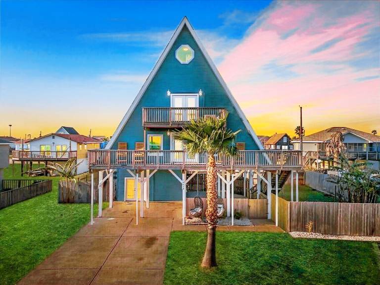 House Jamaica Beach