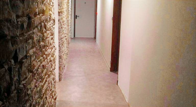 Serviced apartment with garden — photo 4