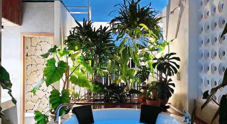 Vacation home with garden, patio & barbeque | Pets are welcome — photo 3