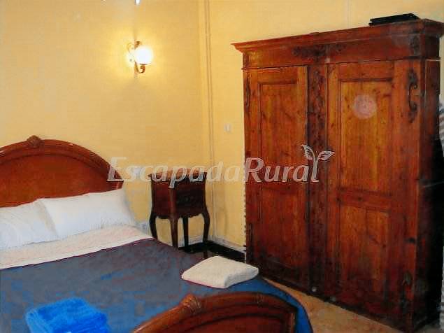 Child-friendly pleasant cottage with garden, terrace & grill | City view | Pets allowed — photo 3
