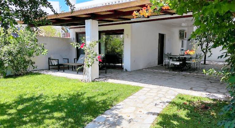 σπίτι Akti Idras