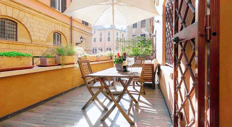 Holiday apartment | Close to Trevi Fountain in Vittoria