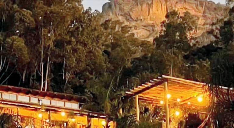 Lodge with patio, grill & garden | Pets allowed in São Bento do Sapucaí
