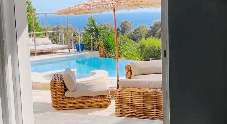 Fully equipped villa with private pool, jacuzzi & terrace | Dogs allowed — photo 4