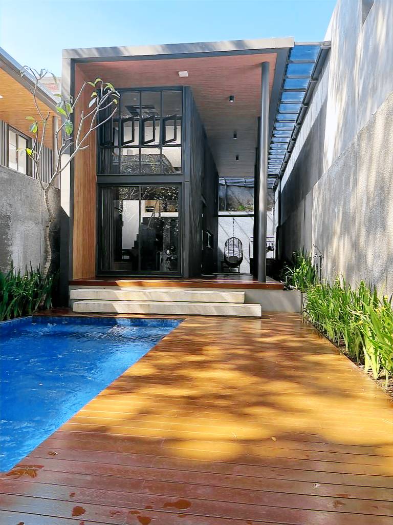 160 m&sup2; Villa