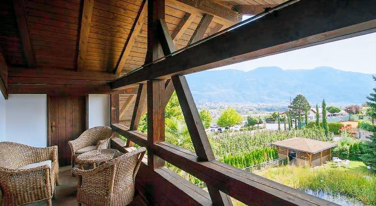 Lovely apartment with terrace, pool & grill | Pet-friendly — photo 5