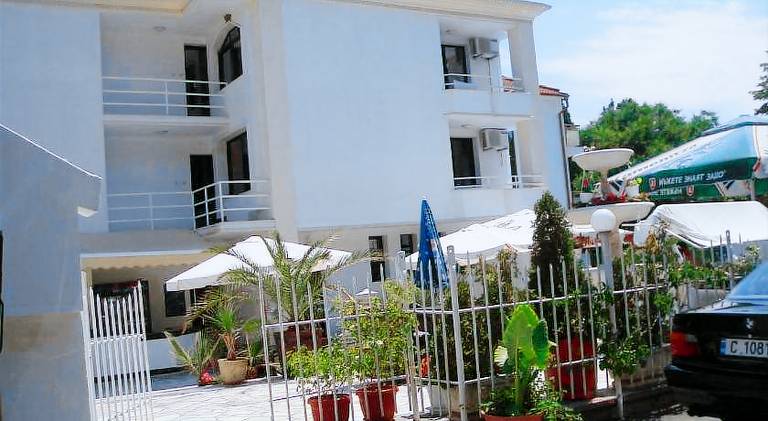 Lovely rental apartment with pool | Beach nearby | Dogs allowed — photo 5