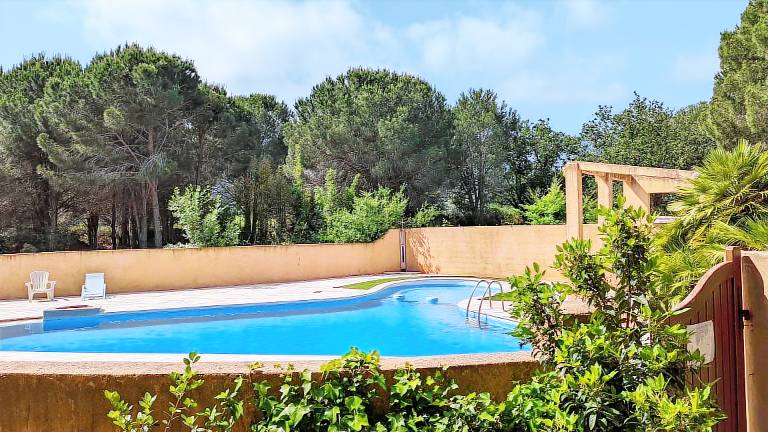 Apartment with yard, pool & BBQ | River view | Pets are welcome — photo 2