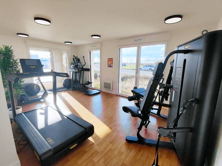 Rental apartment with patio & barbecue — photo 3